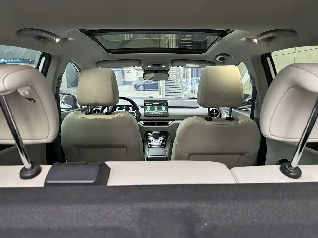 BYD Yuan Pro — миниатюра 9