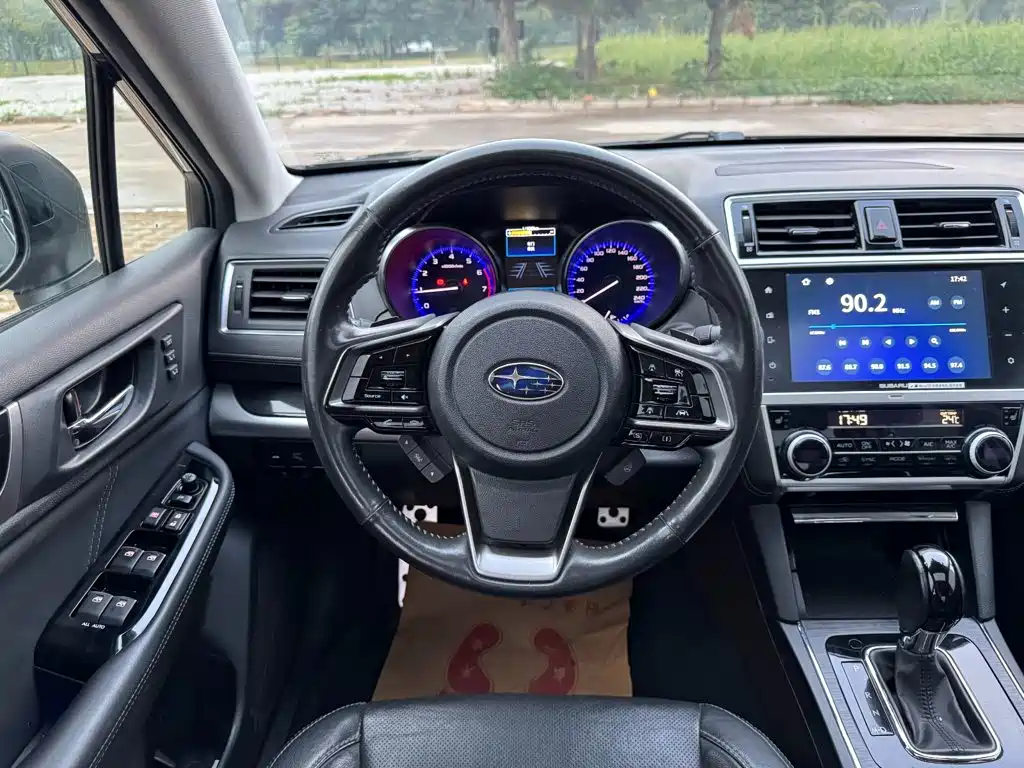 Subaru Legacy — миниатюра 21