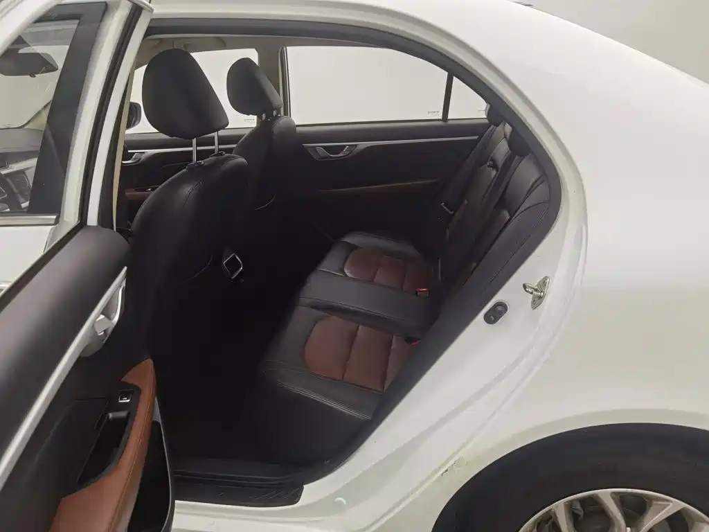 Geely Vision — миниатюра 15