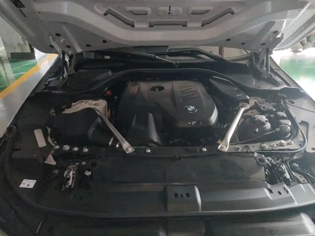 BMW 5 Series — миниатюра 16