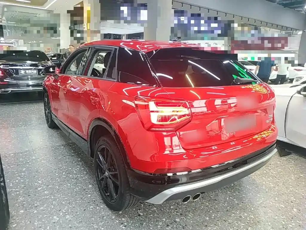 Audi Q2L — миниатюра 5
