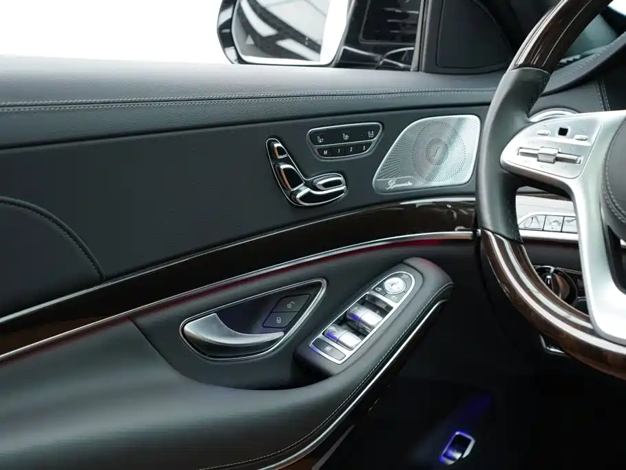 Mercedes-Benz S-Class — миниатюра 34