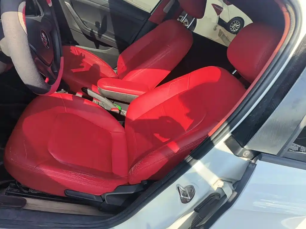 Volkswagen Jetta — миниатюра 15