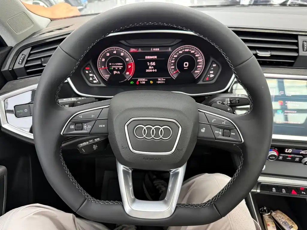 Audi Q3 — миниатюра 14