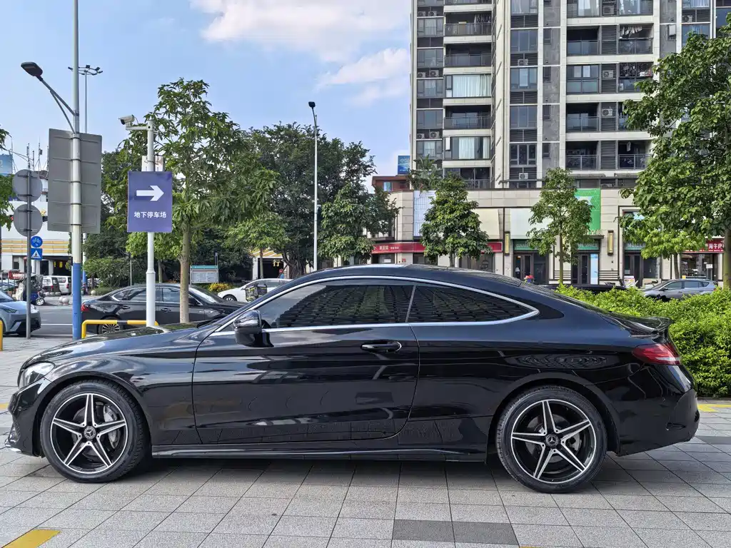 Mercedes-Benz C-Class (Import) — миниатюра 10
