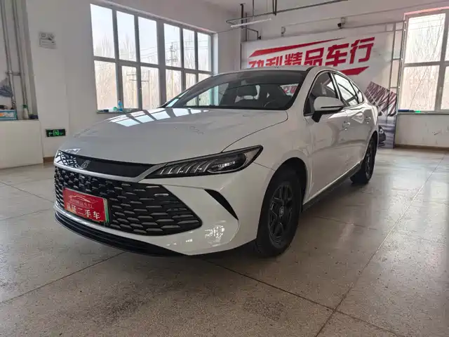 2025 BYD Qin
