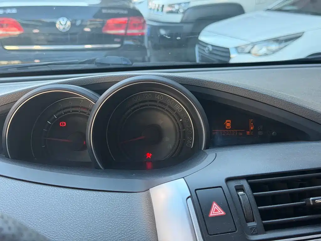 Toyota Verso — миниатюра 10