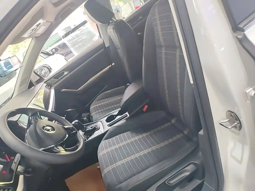 Volkswagen Lavida — миниатюра 15