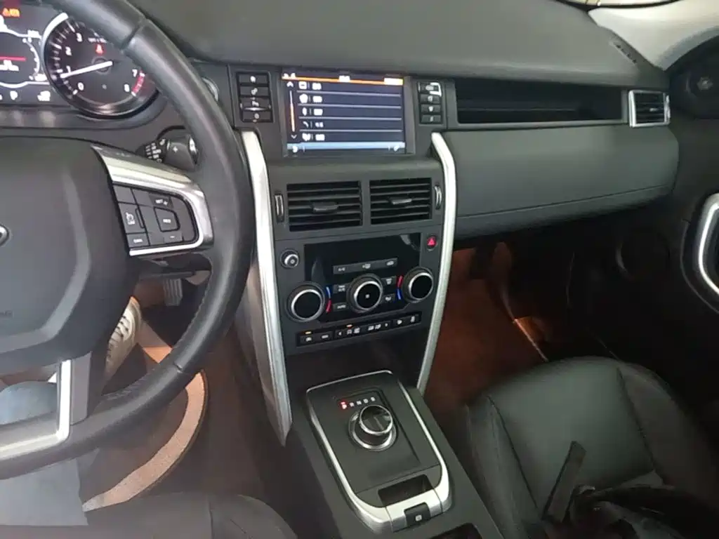 Land Rover Discovery Sport — миниатюра 13