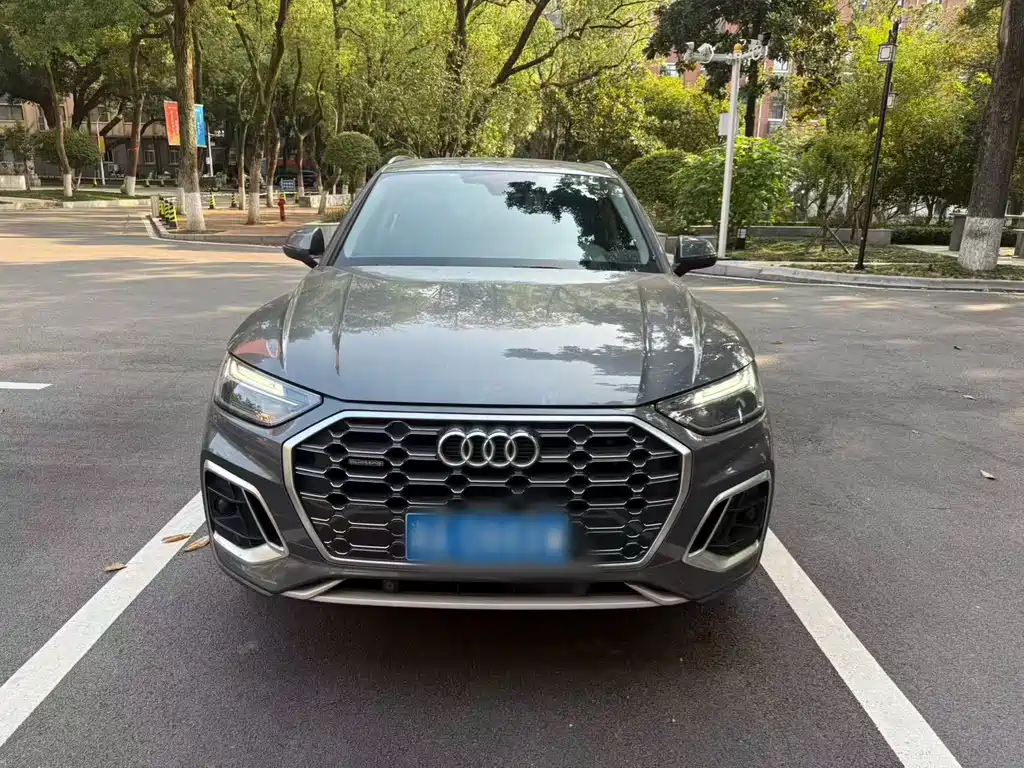 Audi Q5L — миниатюра 2