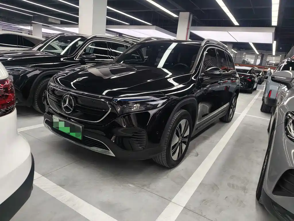 Mercedes-Benz EQB