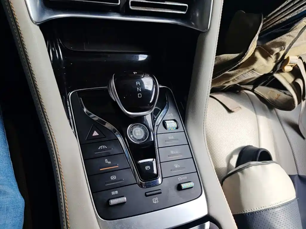 BYD PLUS New Energy — миниатюра 14