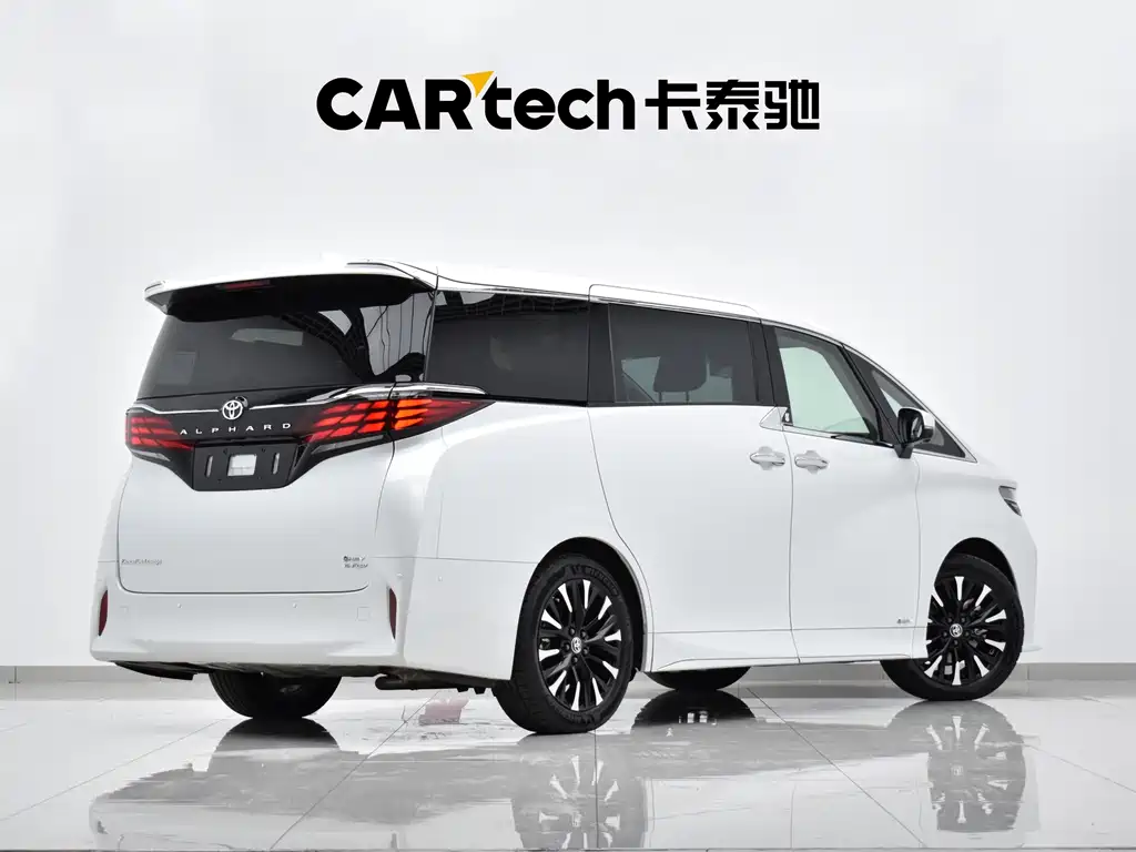 Toyota Alphard — миниатюра 30