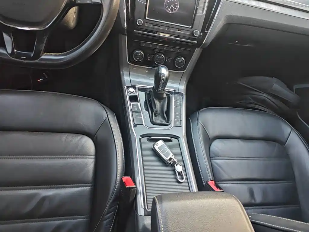 Volkswagen Passat — миниатюра 14