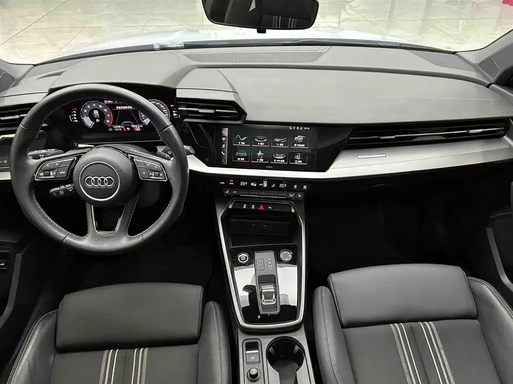 Audi A3 2023 Sportback 35 TFSI Fashion Sport