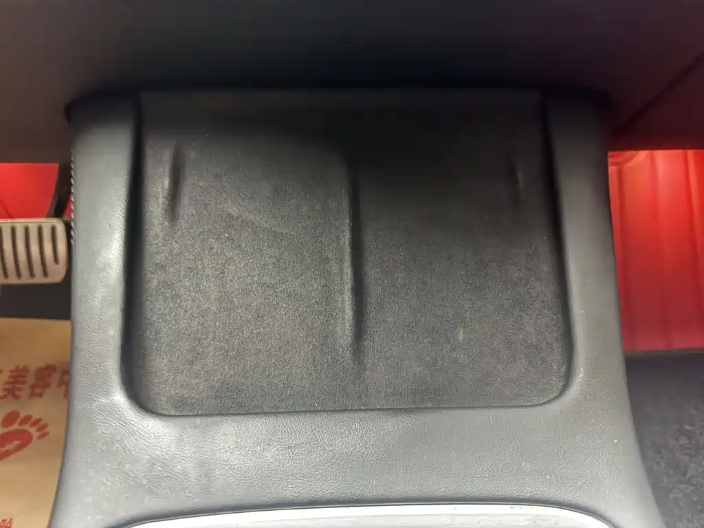 Tesla Model 3 — миниатюра 16