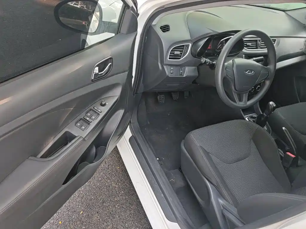 Chery Arrizo 3 — миниатюра 16