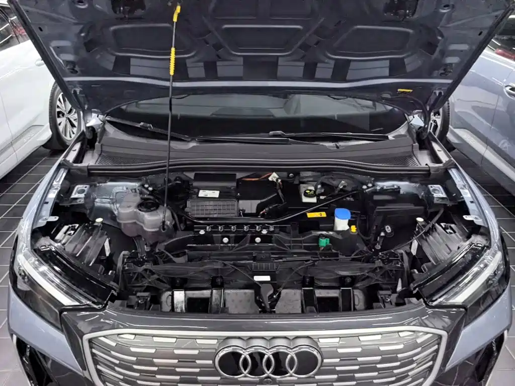 Audi Q4 e-tron — миниатюра 20