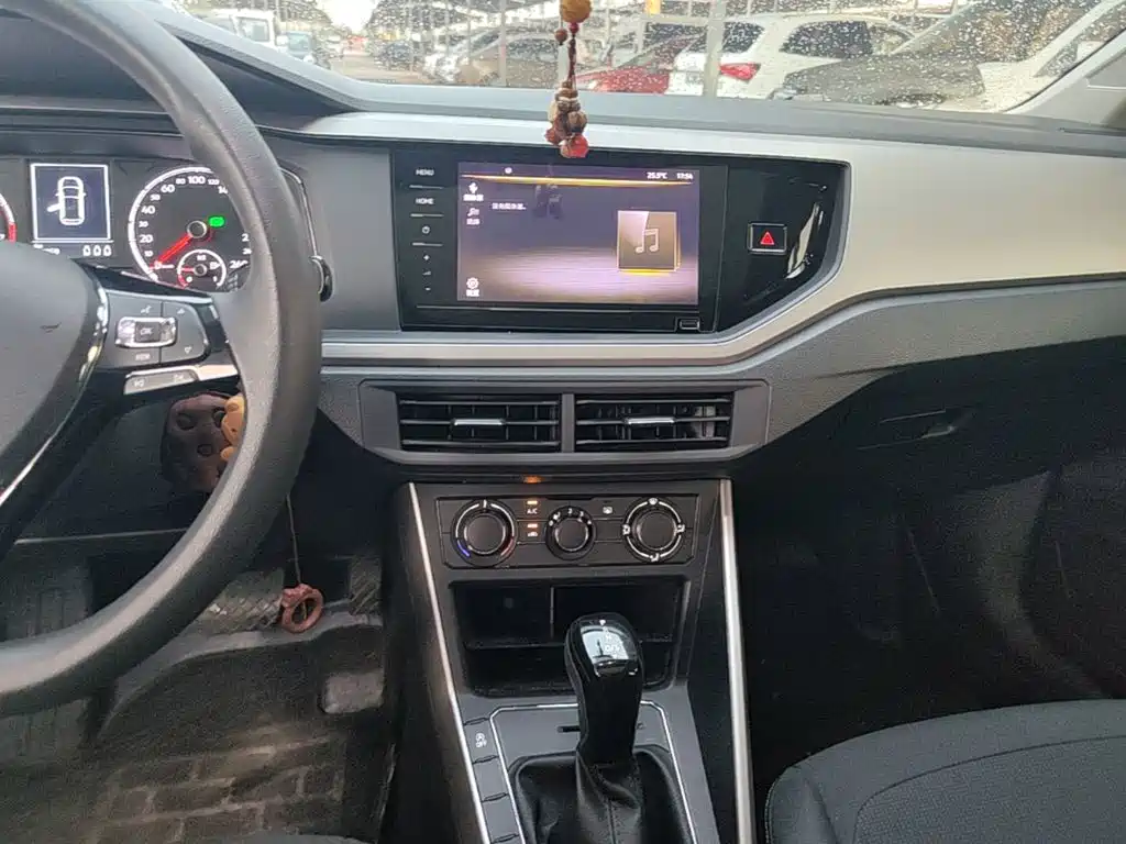Volkswagen Polo — миниатюра 13