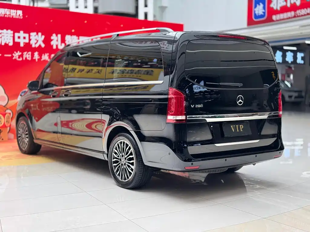 Mercedes-Benz V-Class — миниатюра 7