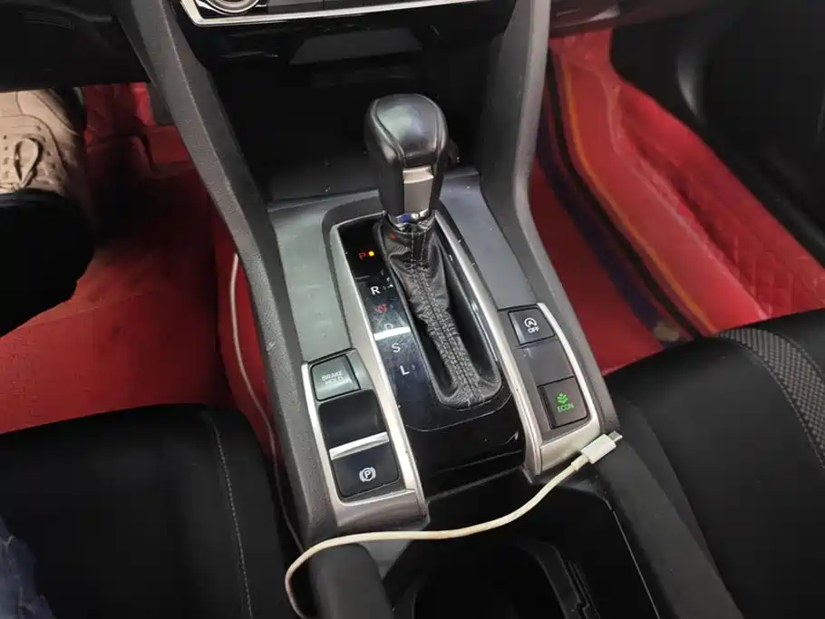 Honda Civic — миниатюра 16