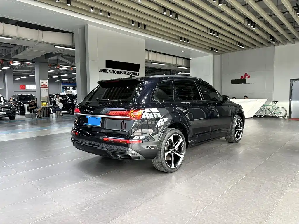 Audi Q7 2021 55 TFSI quattro S line Sport