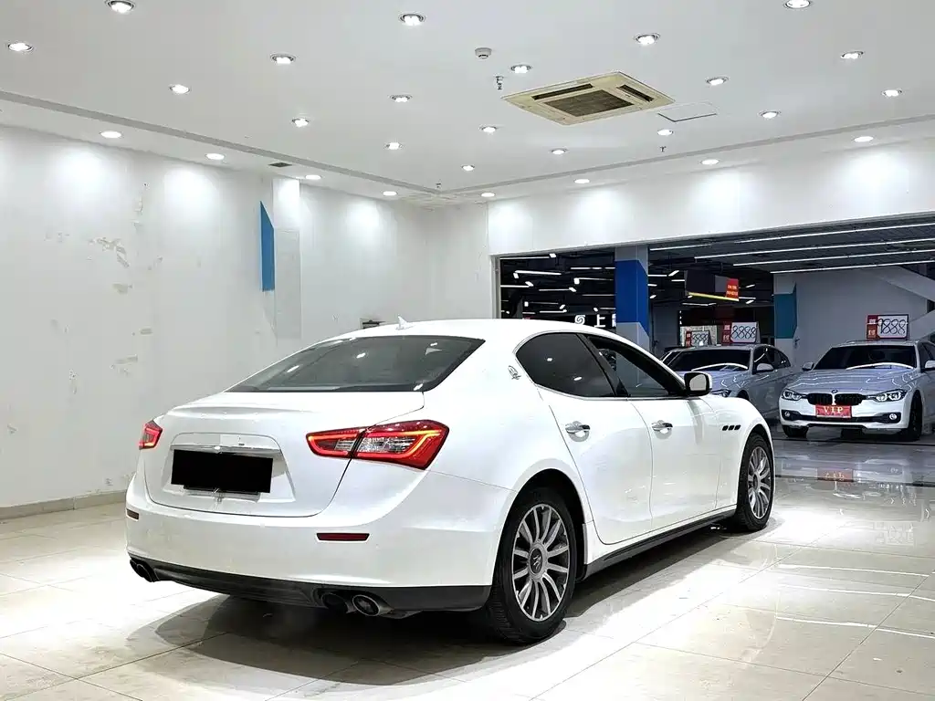 Maserati Ghibli — миниатюра 8