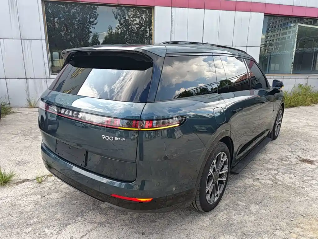 Lynk & Co Рука 900. — миниатюра 7