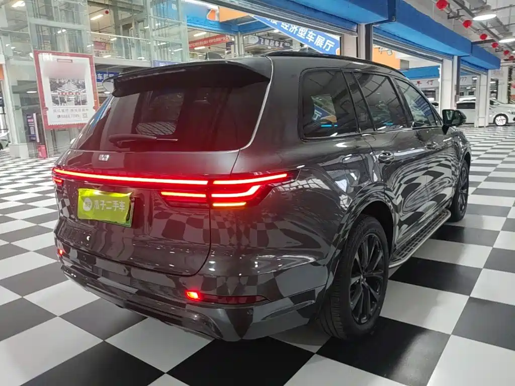 Li Auto Li ONE — миниатюра 7