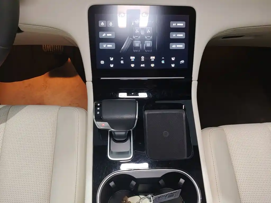 Li Auto Li ONE — миниатюра 14