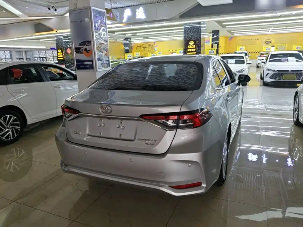 Toyota Corolla — миниатюра 7