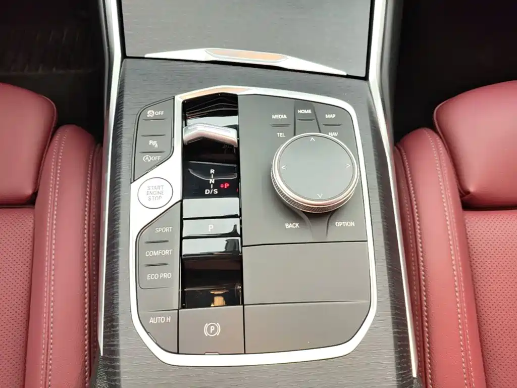 BMW 3 Series — миниатюра 14