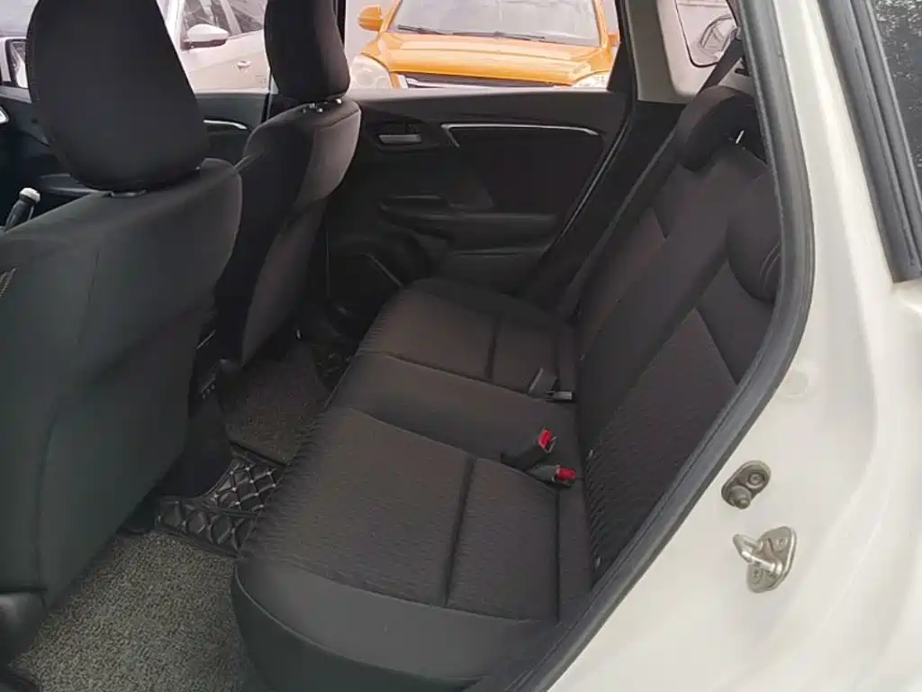 Honda Fit — миниатюра 17