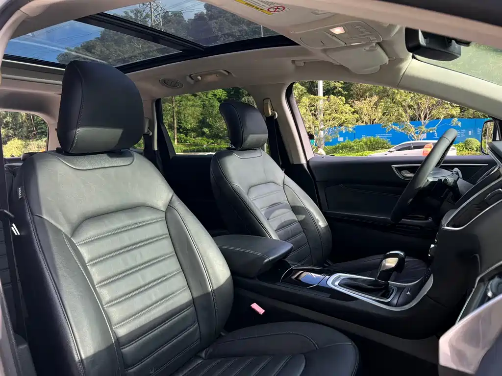 Ford Edge — миниатюра 16