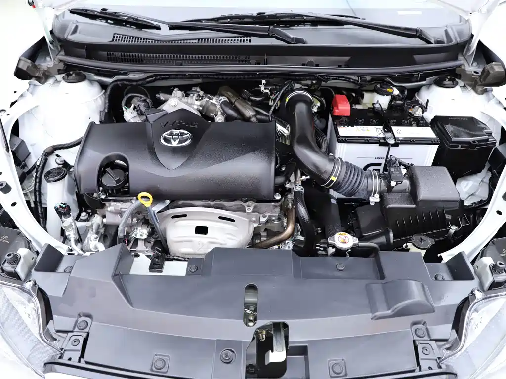 Toyota Yaris L — миниатюра 18