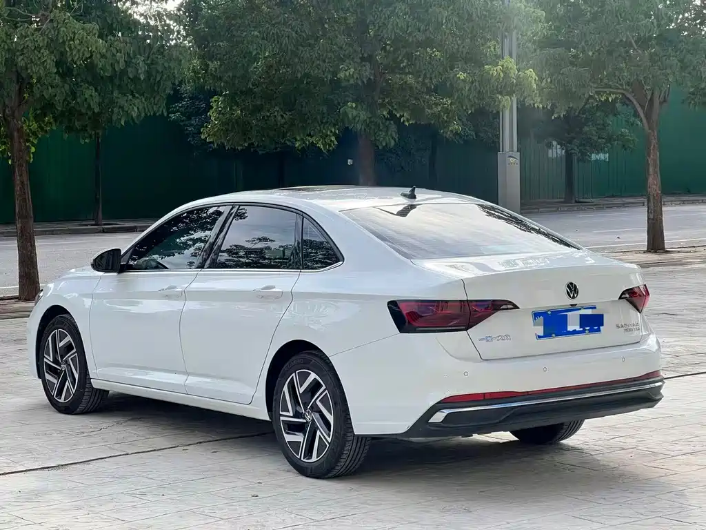 Volkswagen Sagitar — миниатюра 7