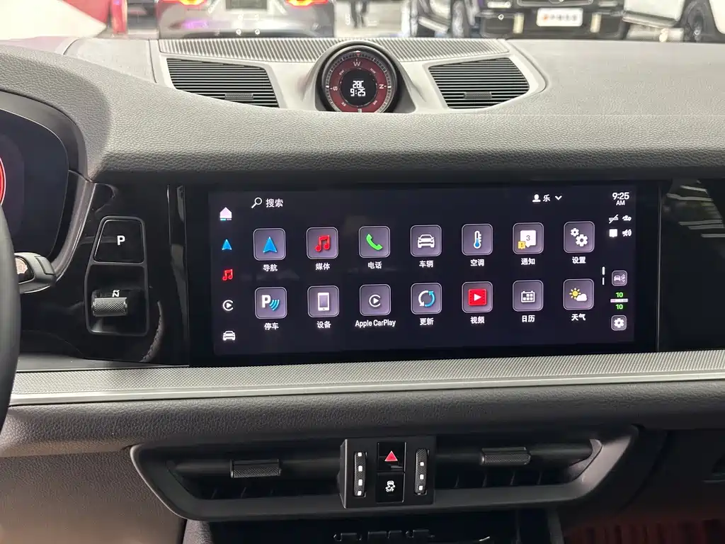 Porsche Cayenne — миниатюра 16