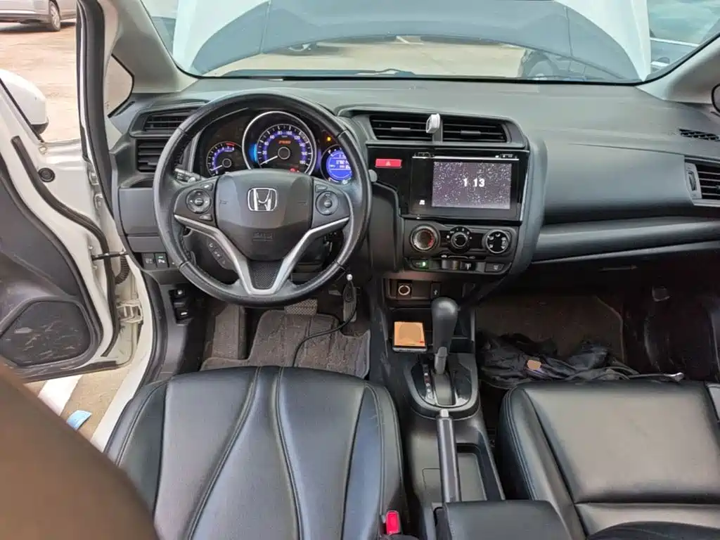 Honda Fit — миниатюра 10