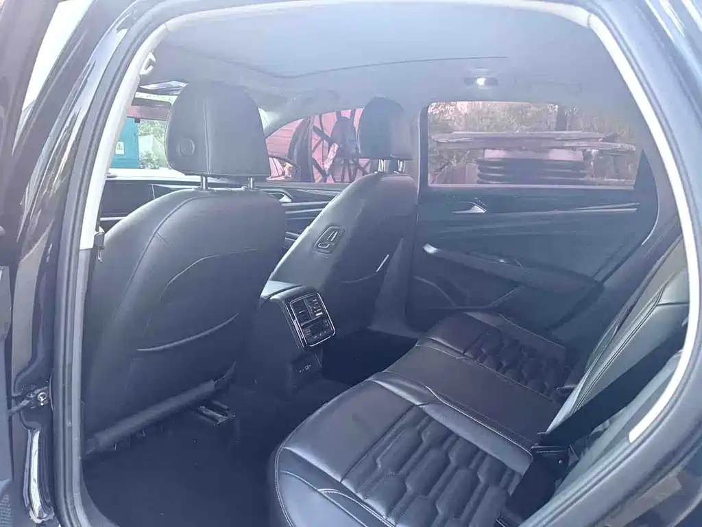 Volkswagen Passat — миниатюра 7