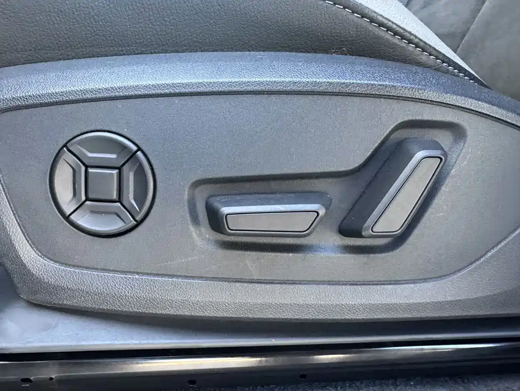 Audi Q3 — миниатюра 14