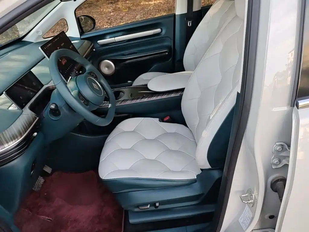 Baojun Yunduo — миниатюра 15