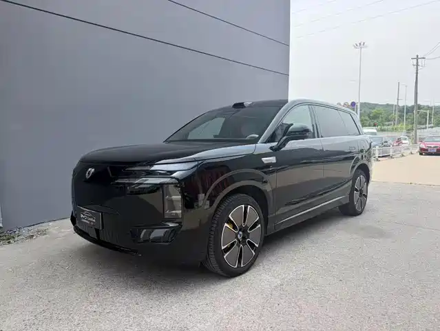2025 Denza N8