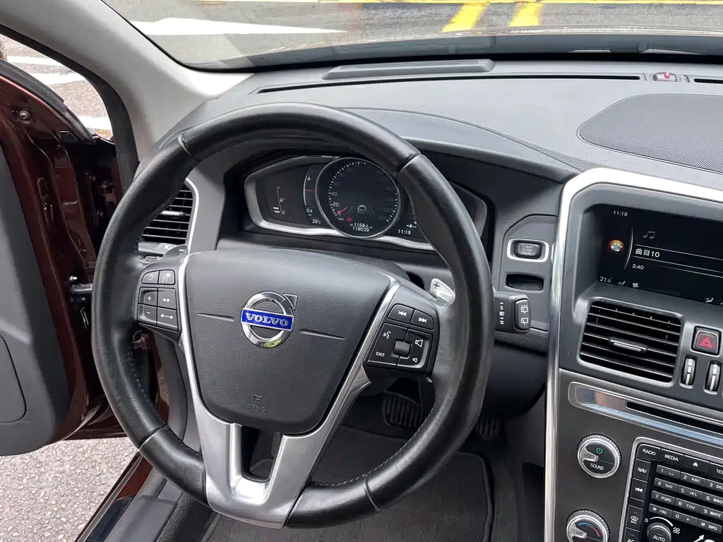 Volvo XC60 — миниатюра 14