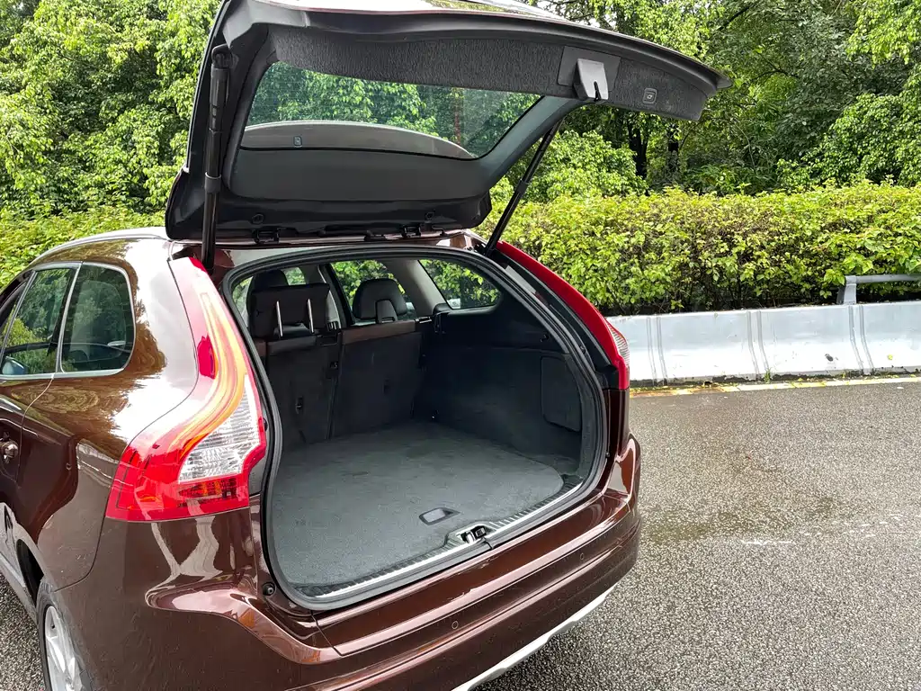 Volvo XC60 — миниатюра 20