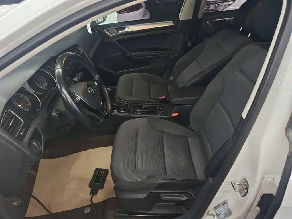 Volkswagen Golf — миниатюра 15