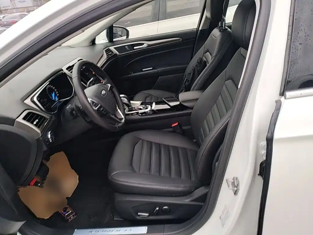 Ford Mondeo — миниатюра 15