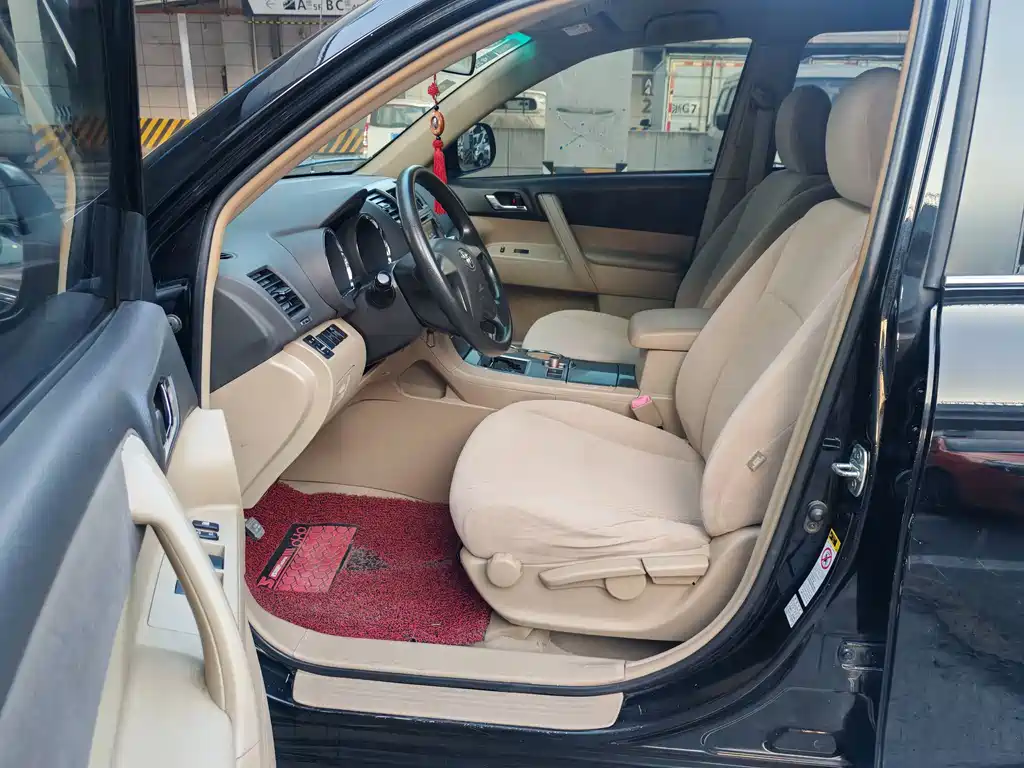 Toyota Highlander — миниатюра 9
