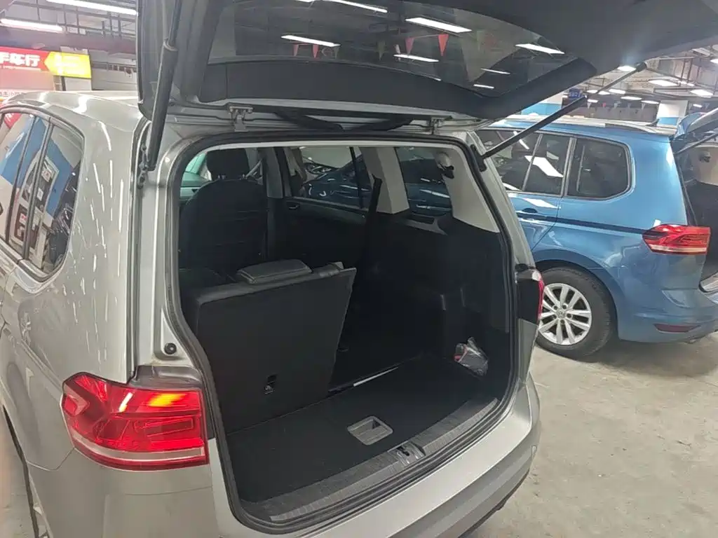 Volkswagen Touran — миниатюра 19