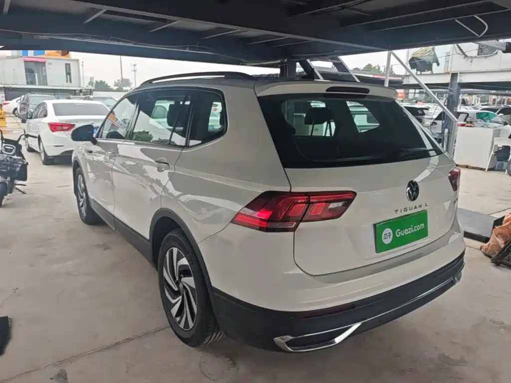 Volkswagen Tiguan L — миниатюра 5