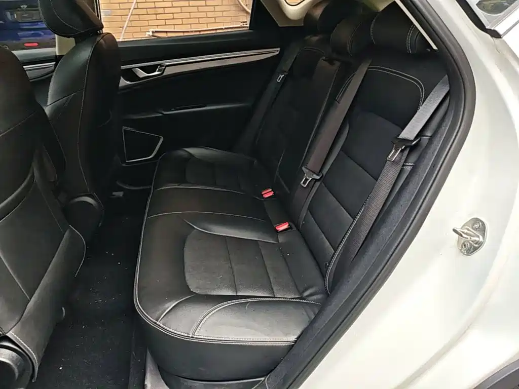Geely Emgrand GS — миниатюра 17